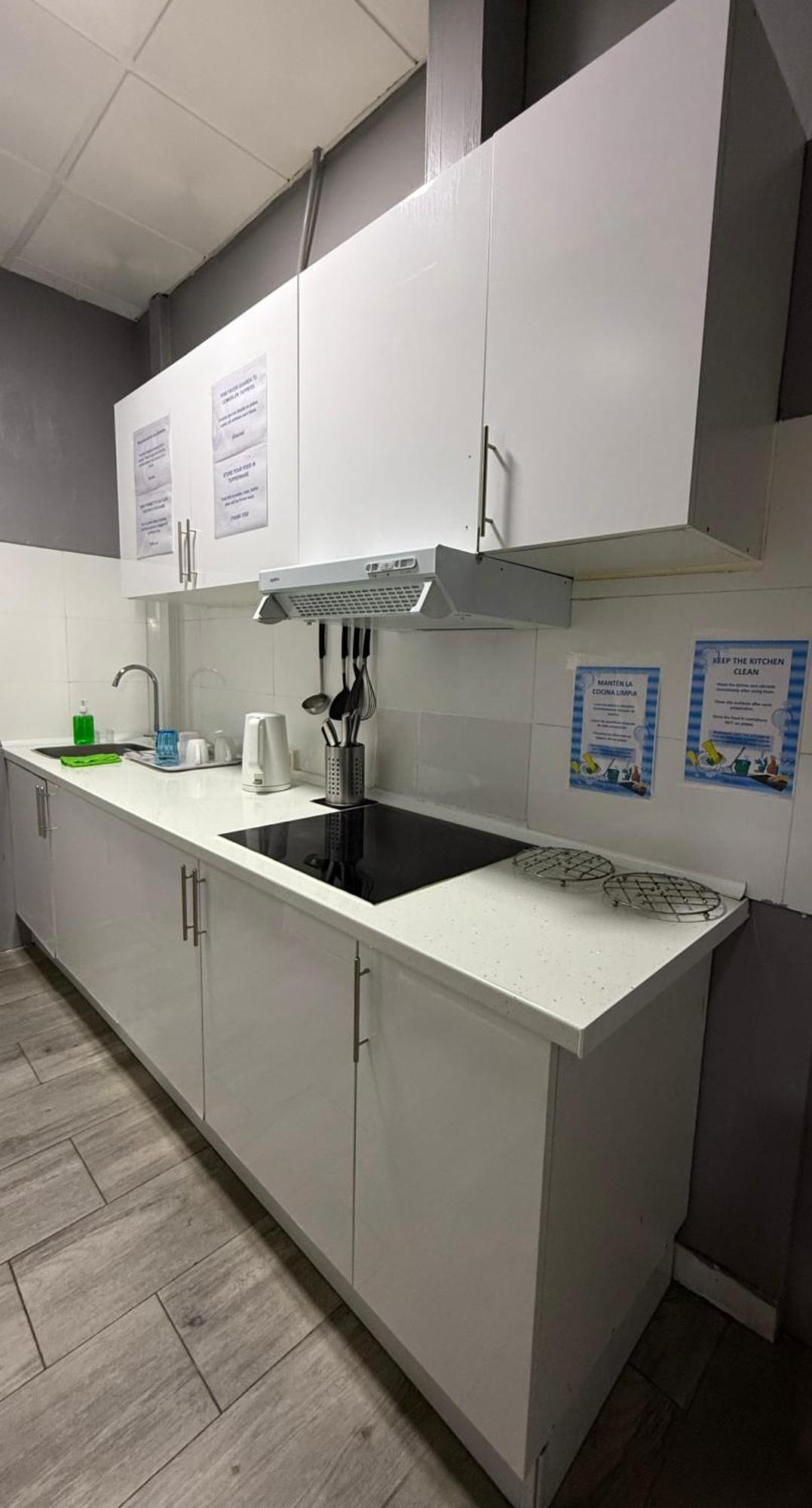 Rio Hostel Madrid Eksteriør bilde