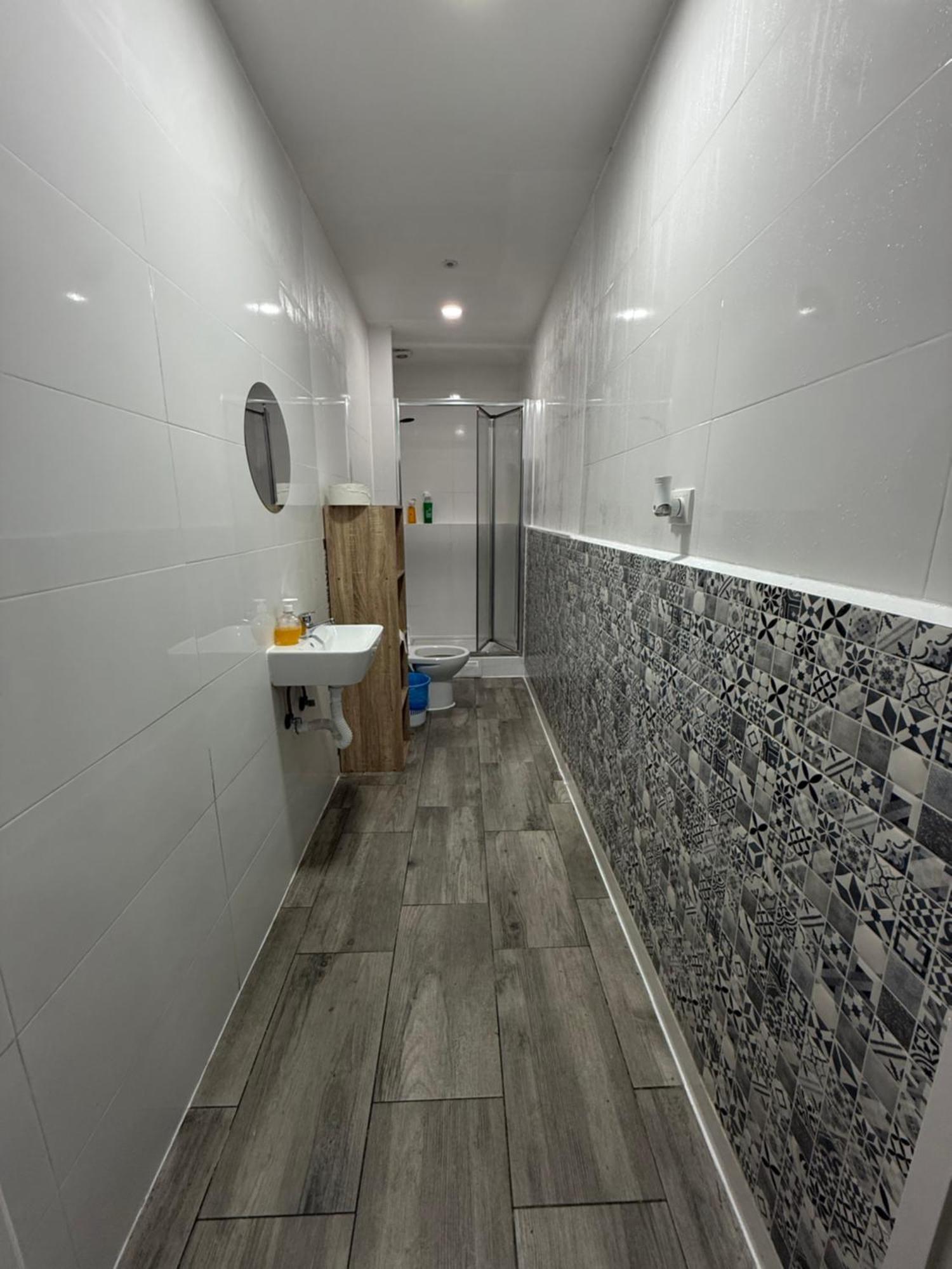 Rio Hostel Madrid Eksteriør bilde